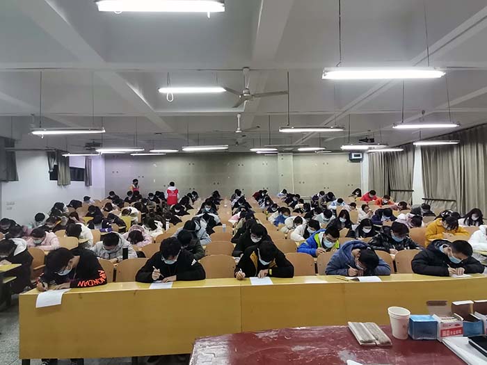 测绘、土木、应急管理学院联合举办第二届“走近志愿者”知识竞赛3.jpg