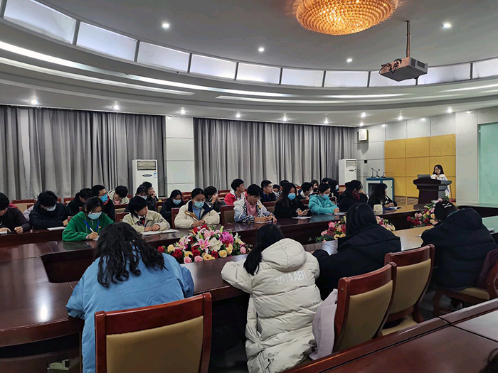 测绘学院举办2021级团干培训第一次理论学习.jpg 测绘学院举办2021级团干培训第一次理论学习.jpg